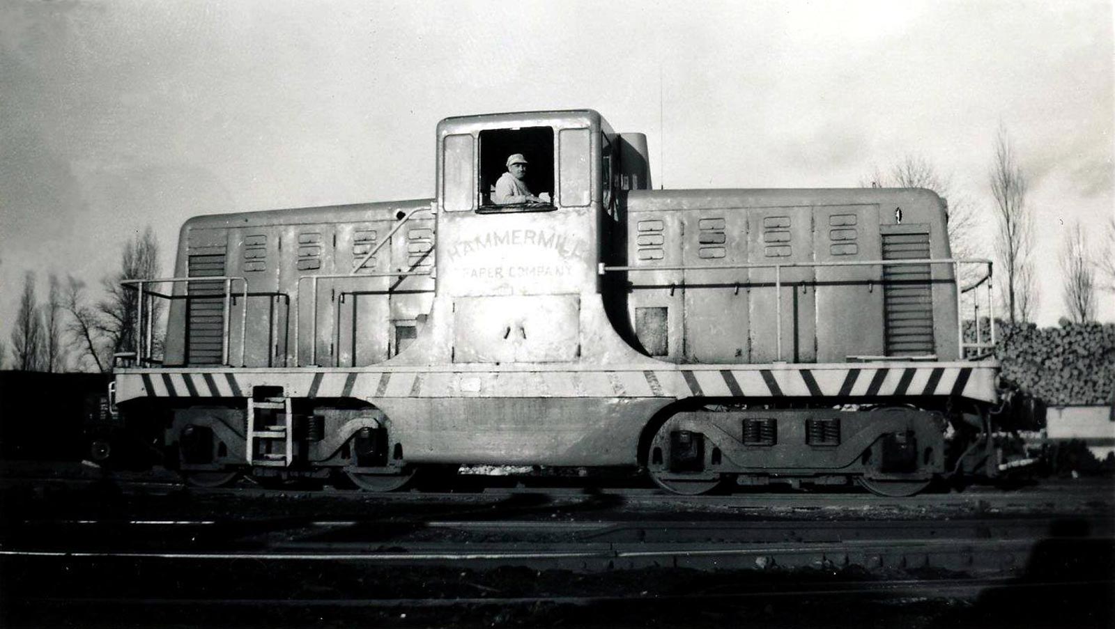 Hammermill Diesel Train Engine